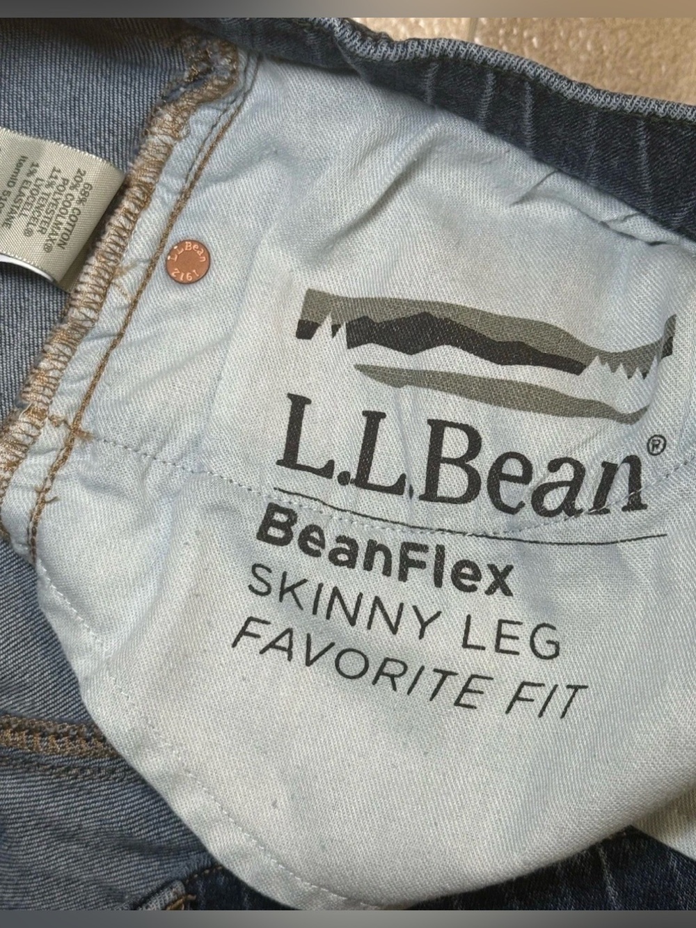 LL Bean Women's Size 16 Bean Flex Skinny Leg
Favorite Fit Mid Rise Jeans 33x30 - Picture 9 of 9